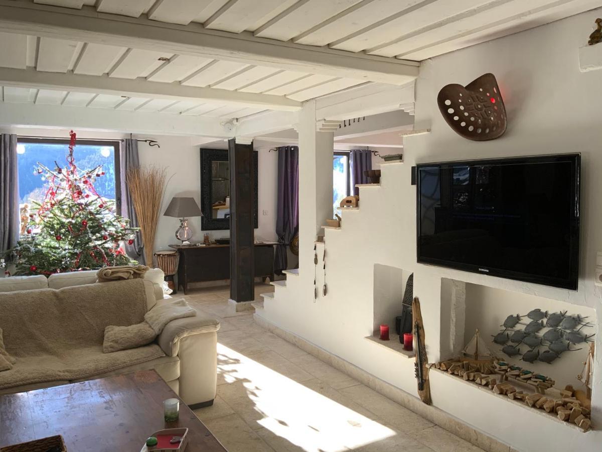 Chalet Familial โอรง ภายนอก รูปภาพ