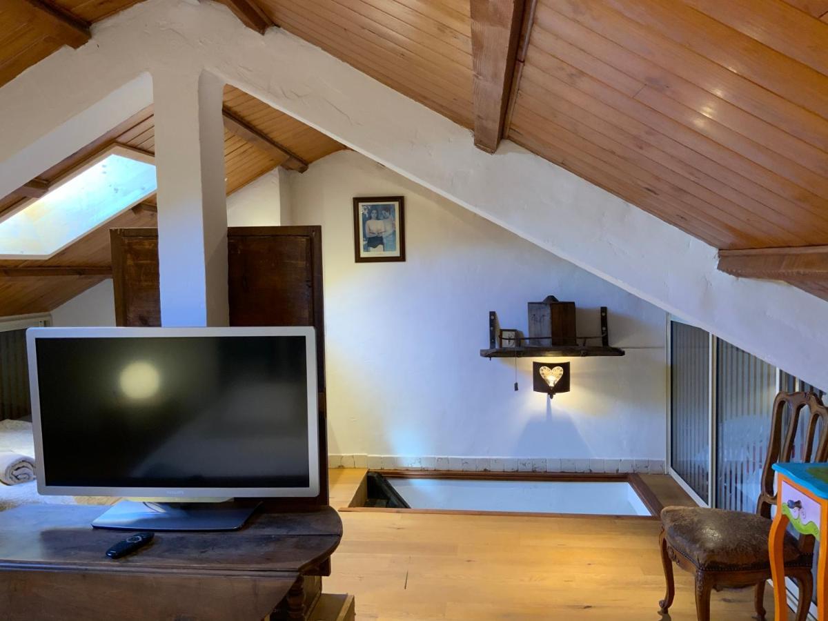 Chalet Familial โอรง ภายนอก รูปภาพ