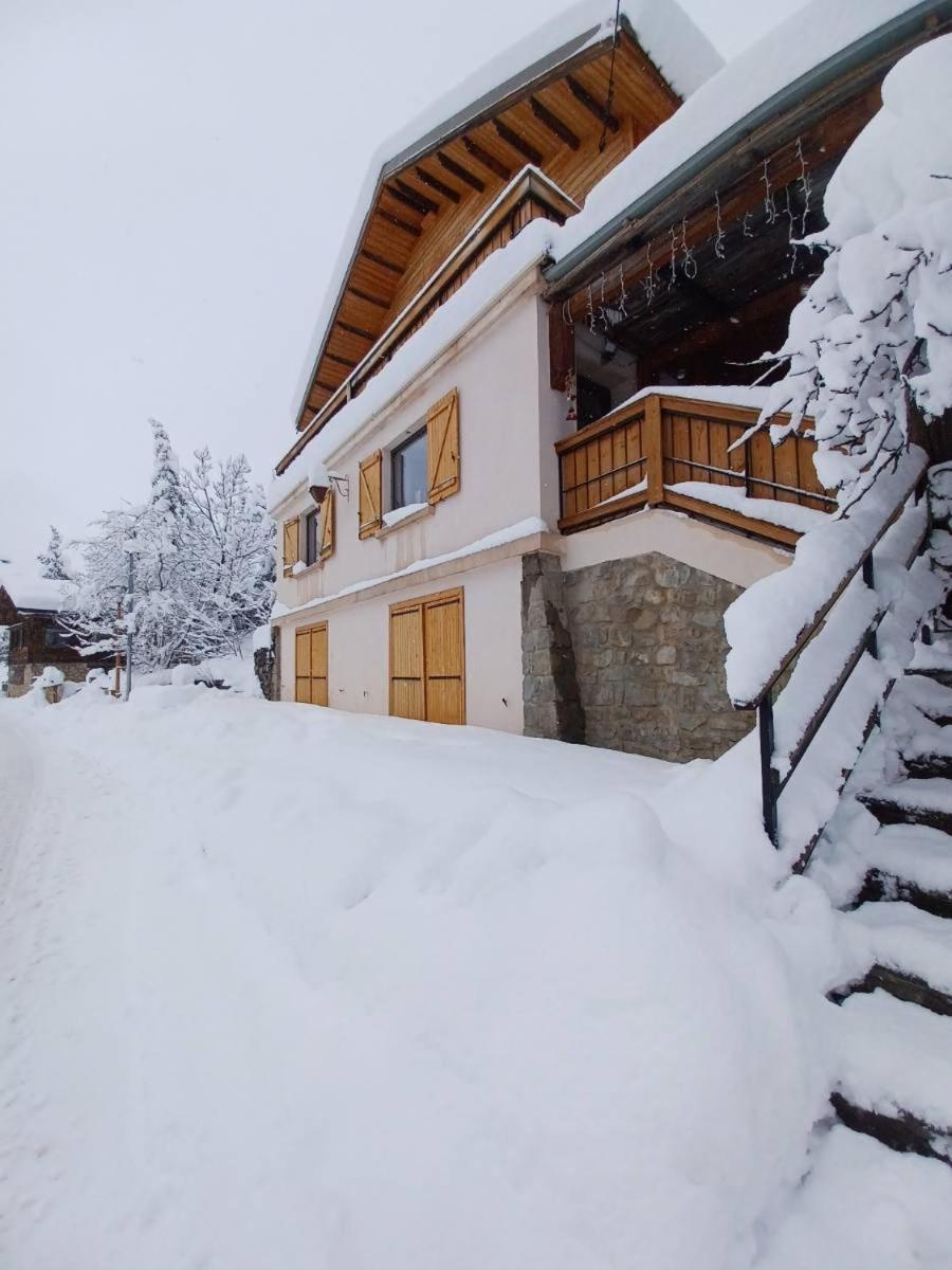 Chalet Familial โอรง ภายนอก รูปภาพ