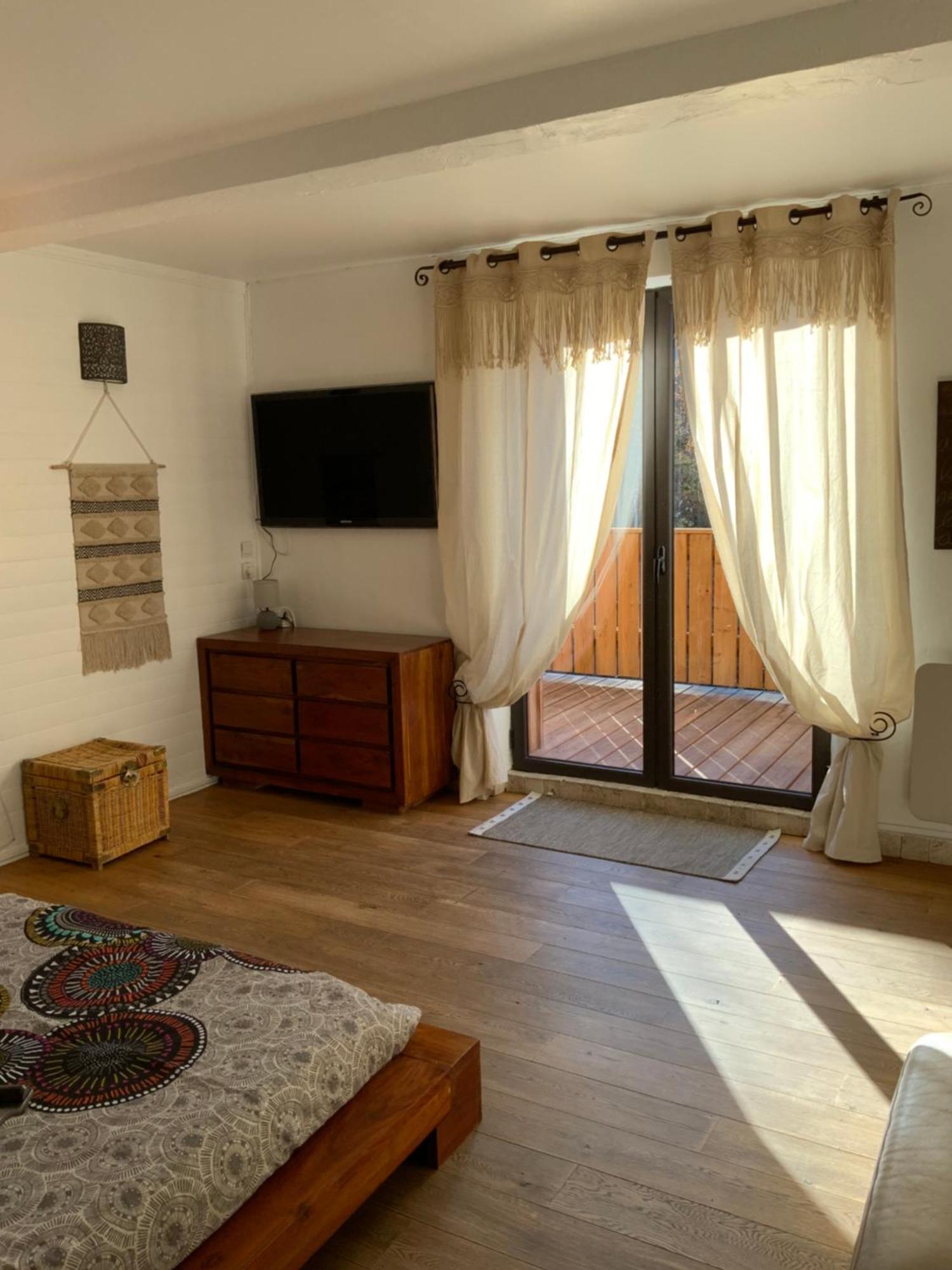 Chalet Familial โอรง ภายนอก รูปภาพ